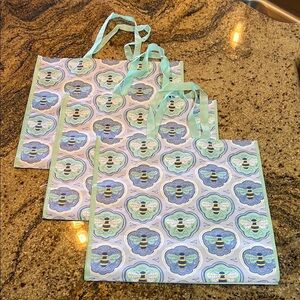 TJ Maxx | Set of 3 Reusable Totes in Cute Bee 🐝 Print
